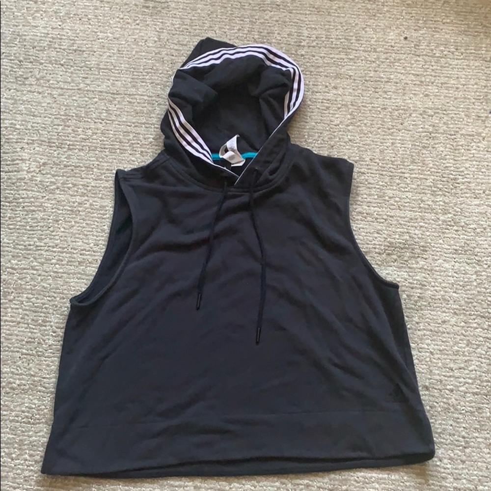 Cropped Nike sleeveless hoodie